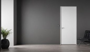 Как выбрать: скрытые или традиционные двери?