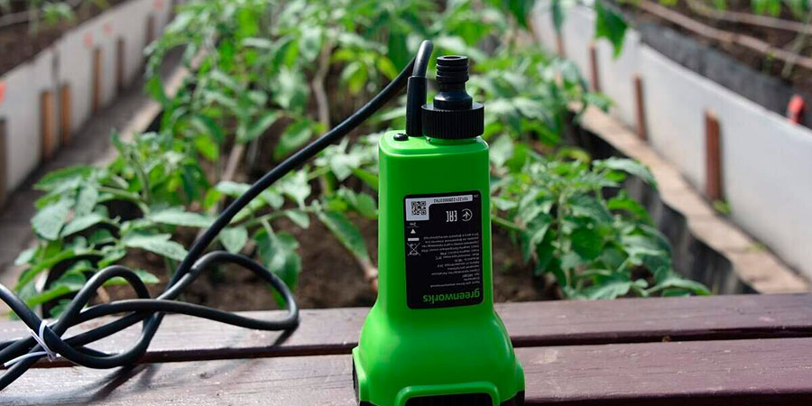 Насос для полива из бочки