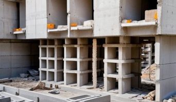 Газосиликатные блоки для фундамента: преимущества, недостатки и сравнительный анализ с традиционными материалами
