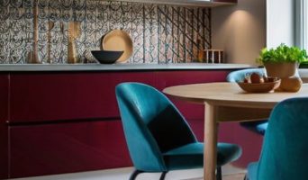 Флизелиновые обои для кухни: стиль, практичность и легкость в уходе