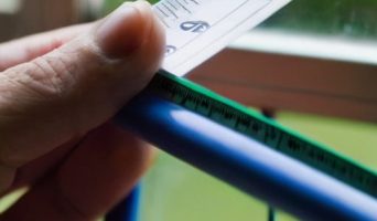 Как правильно измерить окно для установки рулонных штор: пошаговое руководство для идеального результата