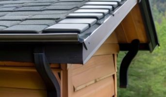 Как продлить срок службы шиферной крыши: практические советы и рекомендации