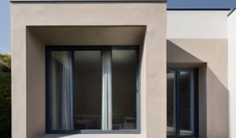 Как выбрать идеальный фасад: вентилируемый или штукатурный?