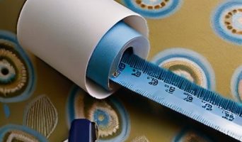 Как выбрать идеальный клей для флизелиновых обоев: советы по долговечности и эстетике