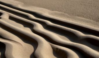 Мастерство уплотнения: как песчано-цементные смеси становятся залогом качества и долговечности