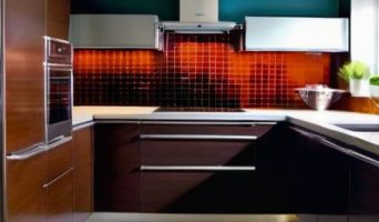 Новые решения для кухонного фартука: стиль и практичность в современном интерьере