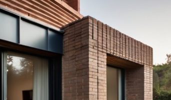 Срок службы домов из тёплой керамики: мифы, реальность и секреты долголетия