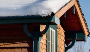 Укладка мягкой кровли в холодное время: секреты долговечности и надежности