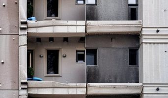 Защита газобетонных стен от влаги: комплексный подход для долговечности и прочности