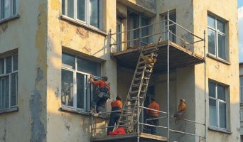 Окна в старом фонде: как не ошибиться при замене остекления в «кораблях» и «хрущевках»